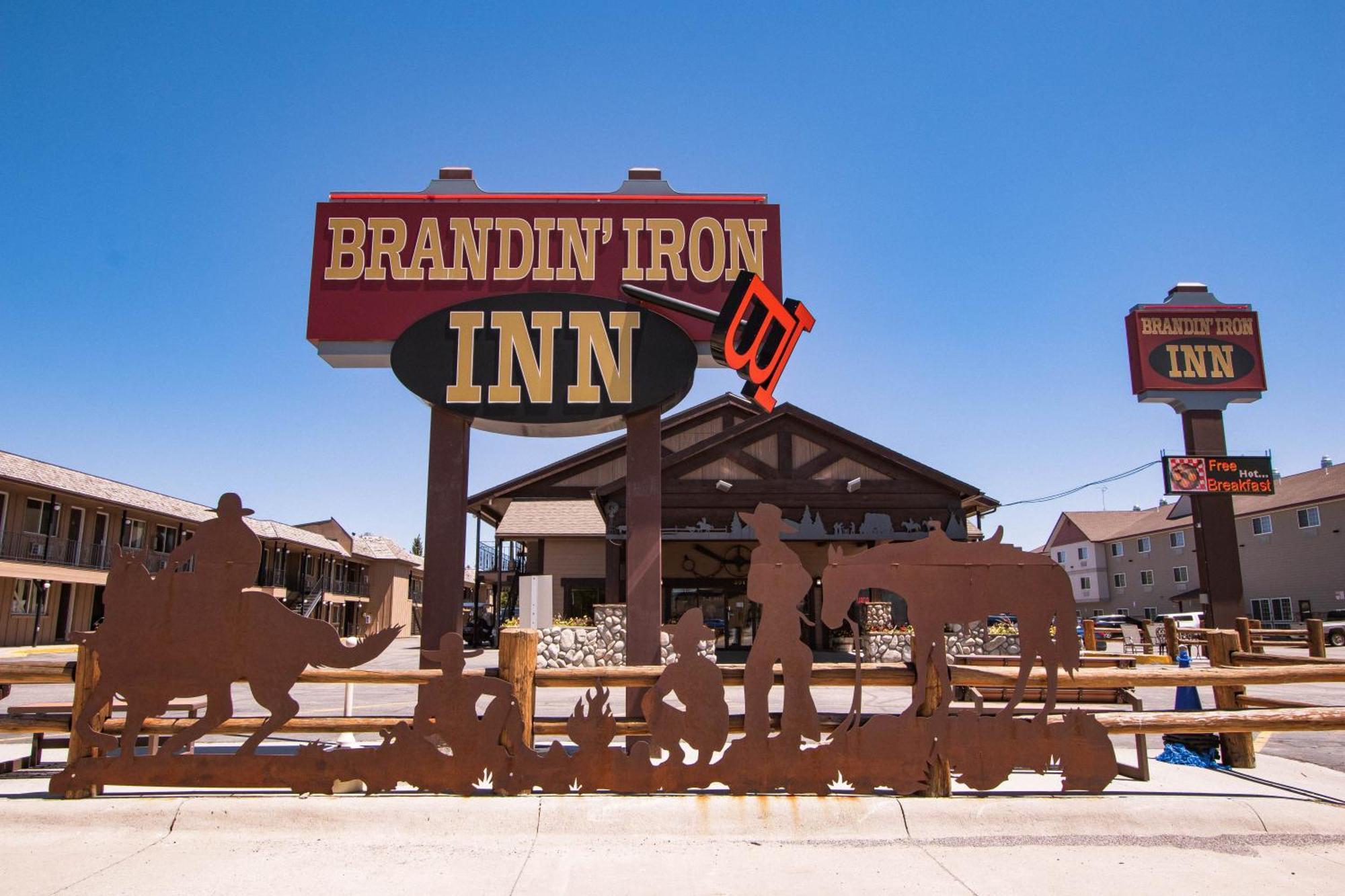 Brandin' Iron Inn West Yellowstone Exterior photo